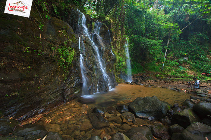 Ronny mengabadikan curug cihurang Ronny mengabadikan curug cihurang