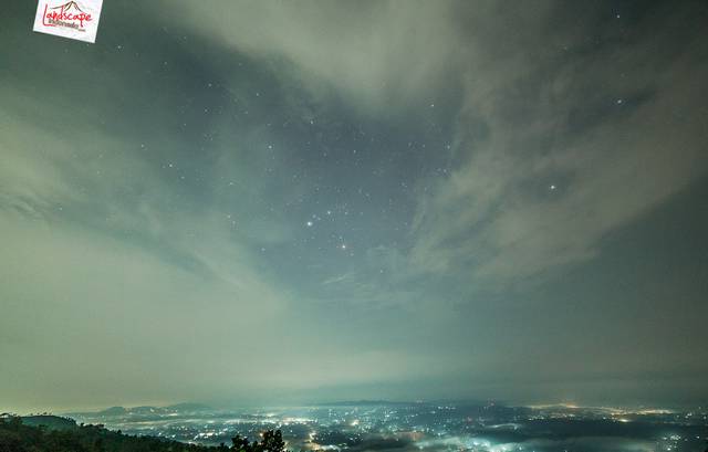 awan menutupi pandangan awan menutupi pandangan