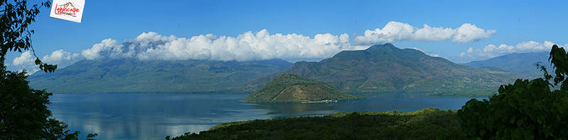 pulau solor di latar belakang pulau solor di latar belakang