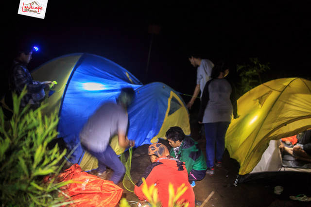 bermalam di pos 1 bermalam di pos 1