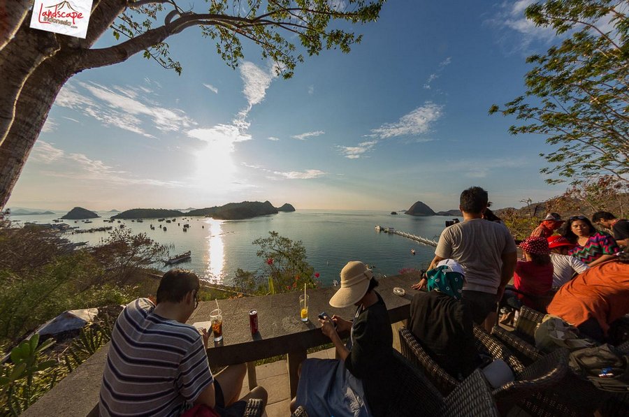 bersiap di paradise bar bersiap di paradise bar