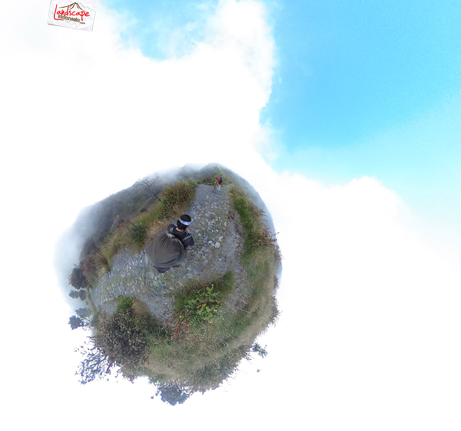 Perjalanan Mendokumentasikan View 360 Gunung Lawu