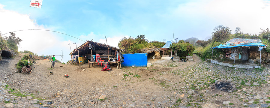 Perjalanan Mendokumentasikan View 360 Gunung Lawu