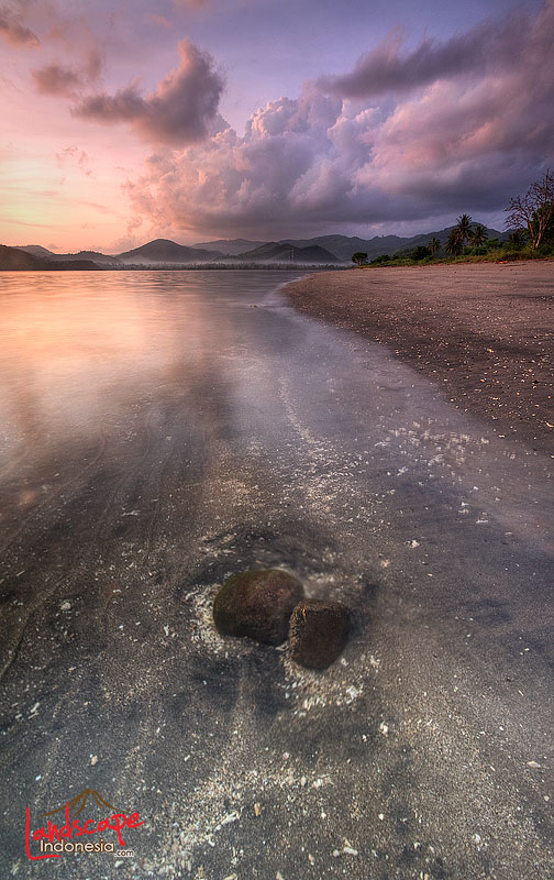 mendung di ujung sana mendung di ujung sana