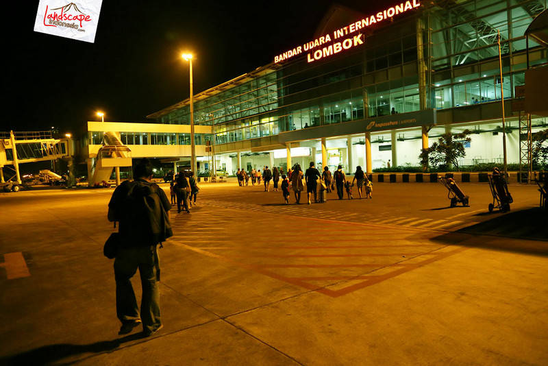 tiba di bandara Lombok explore lombok - tiba di bandara Lombok