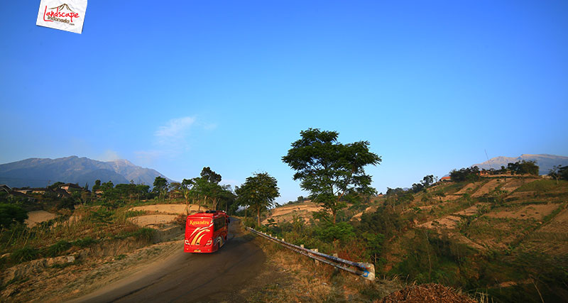 merapi - merbabu di tengah tengahnya kasandra merapi - merbabu di tengah tengahnya kasandra