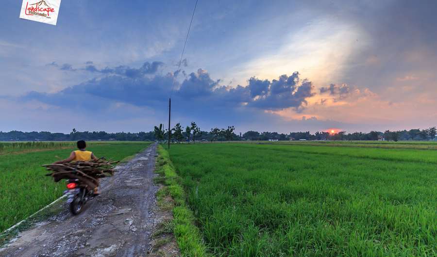 senja di tepian sukoharjo senja di tepian sukoharjo