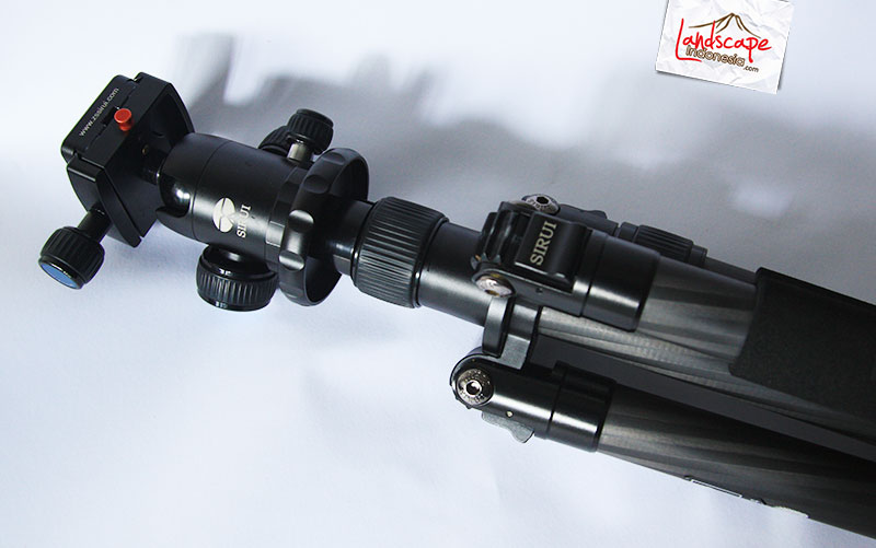 tripod Peralatan Memotret Landscape - tripod