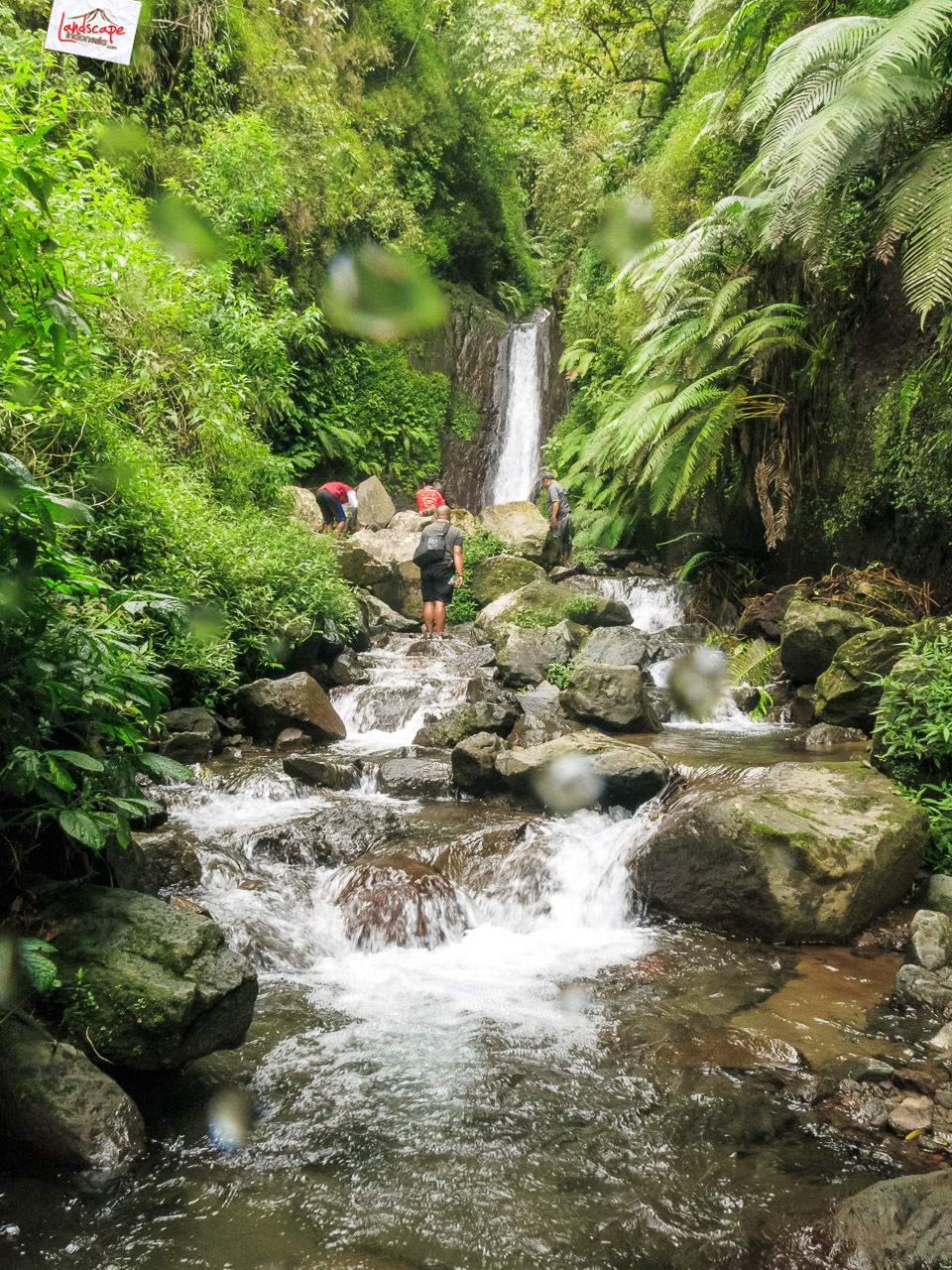 mendekati air terjun watu abang