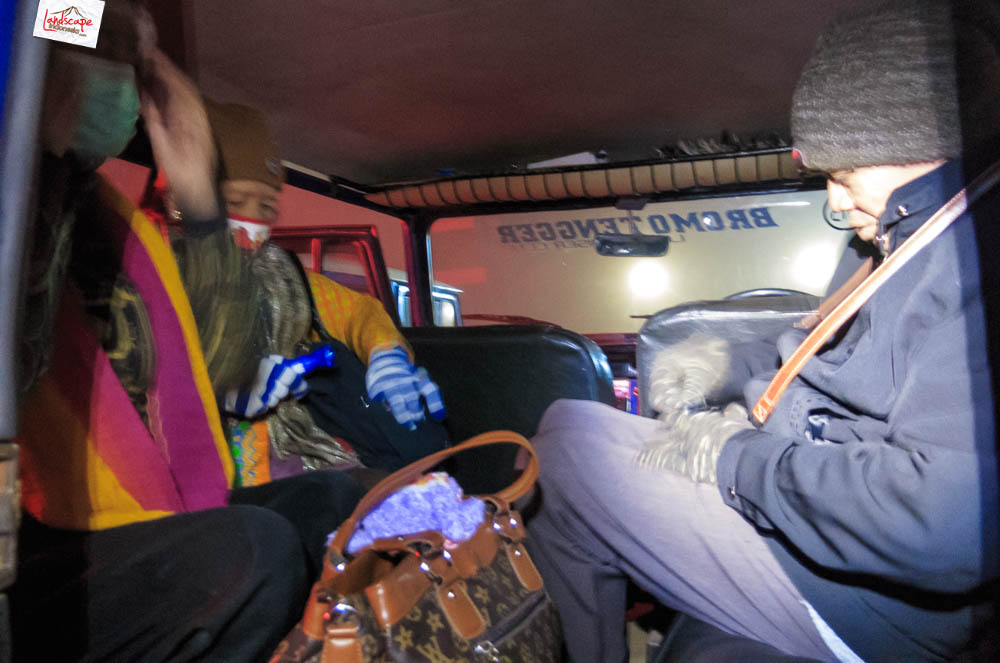 sunrise di pananjakan - di dalam jeep