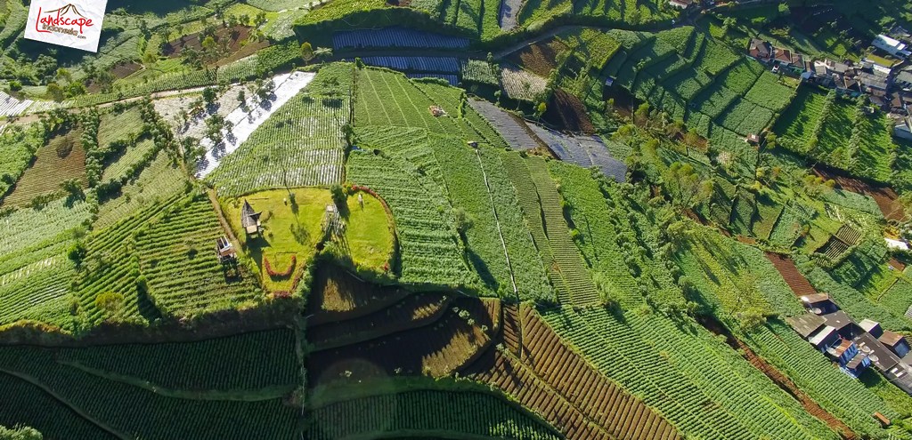 dieng dari udara - bukit skuter