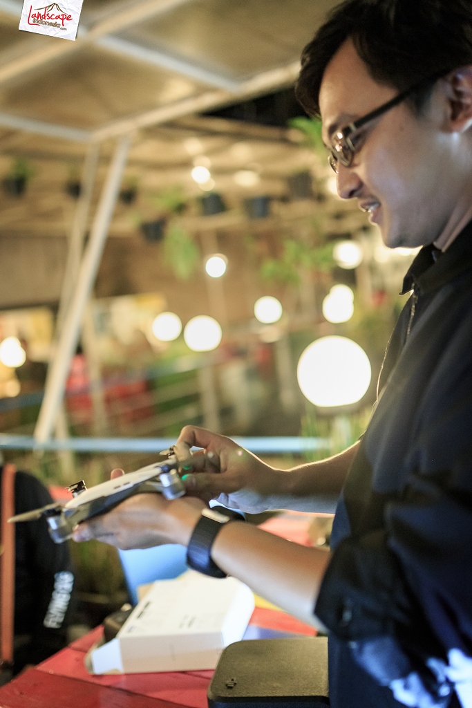 Solo Drone Fly Halal Bihalal dji spark