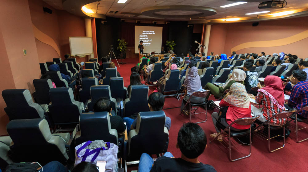 Meracuni Keindahan Milky Way