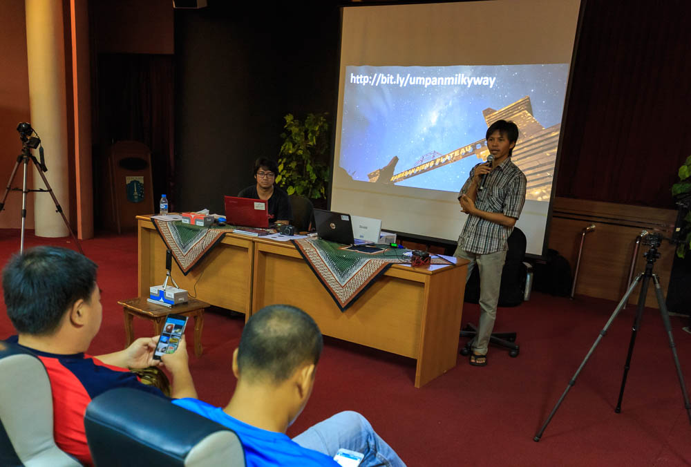 Meracuni Keindahan Milky Way