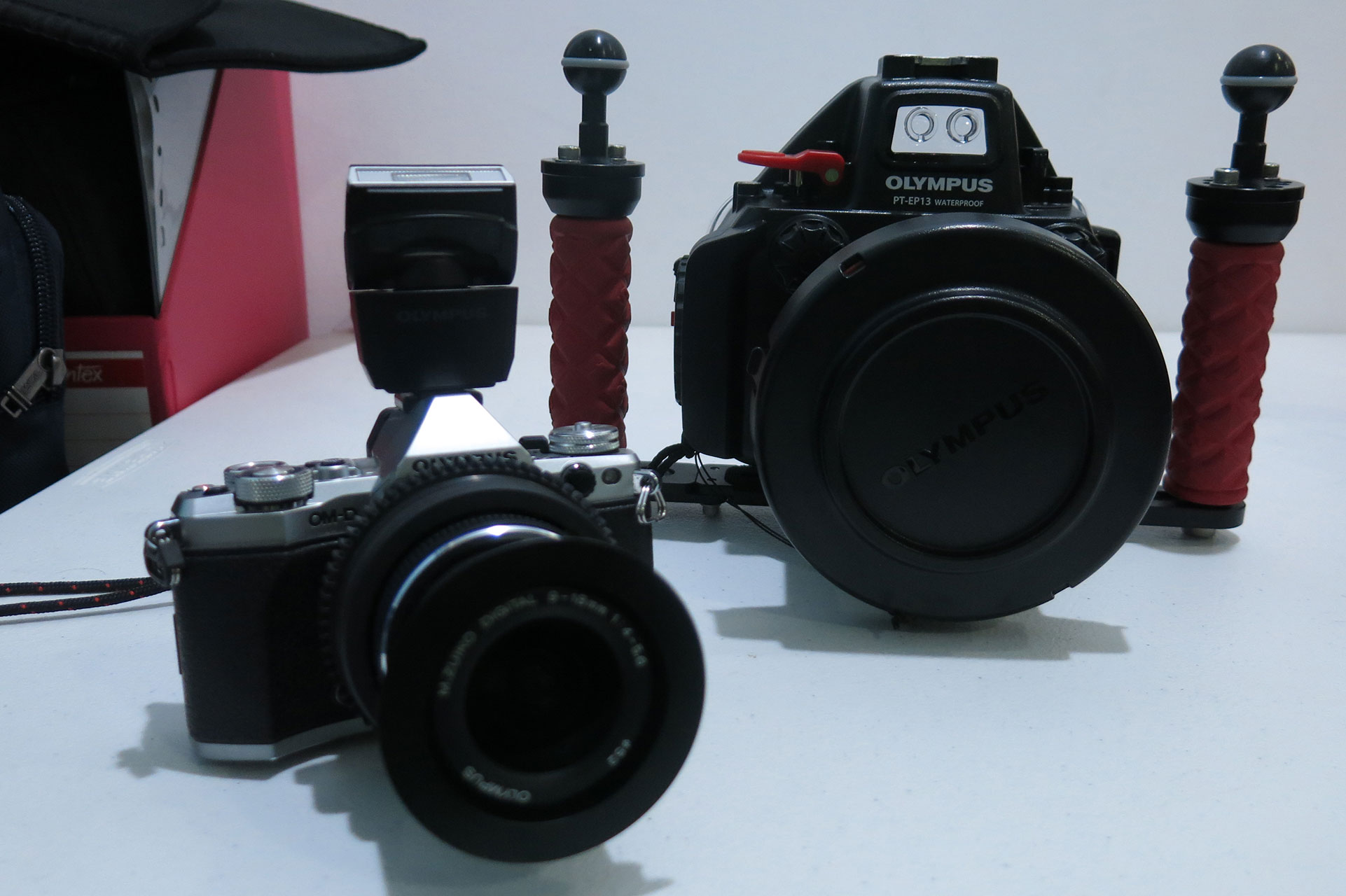 memilih peralatan untuk fotografi underwater-