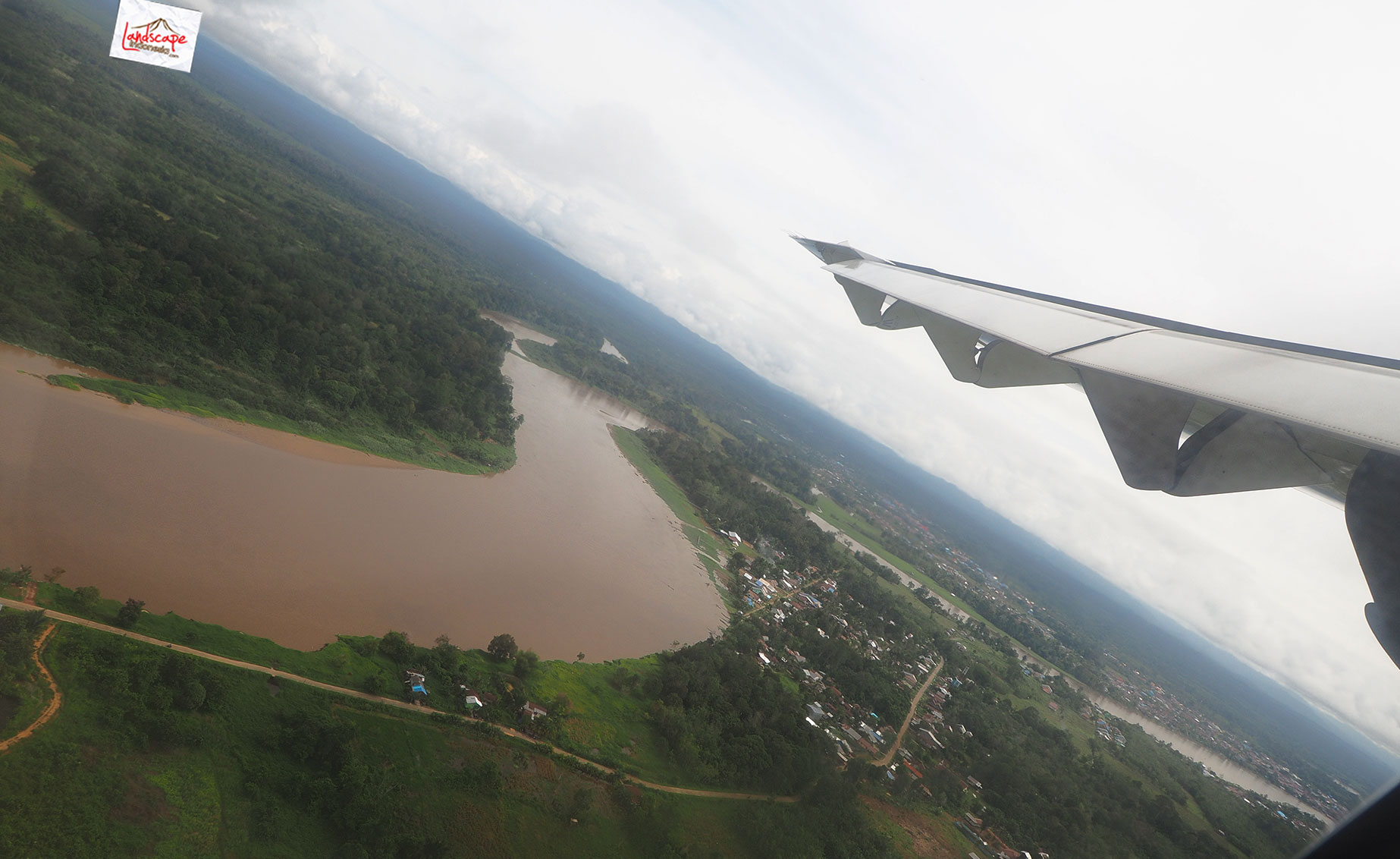mengabadikan leboyan dari udara