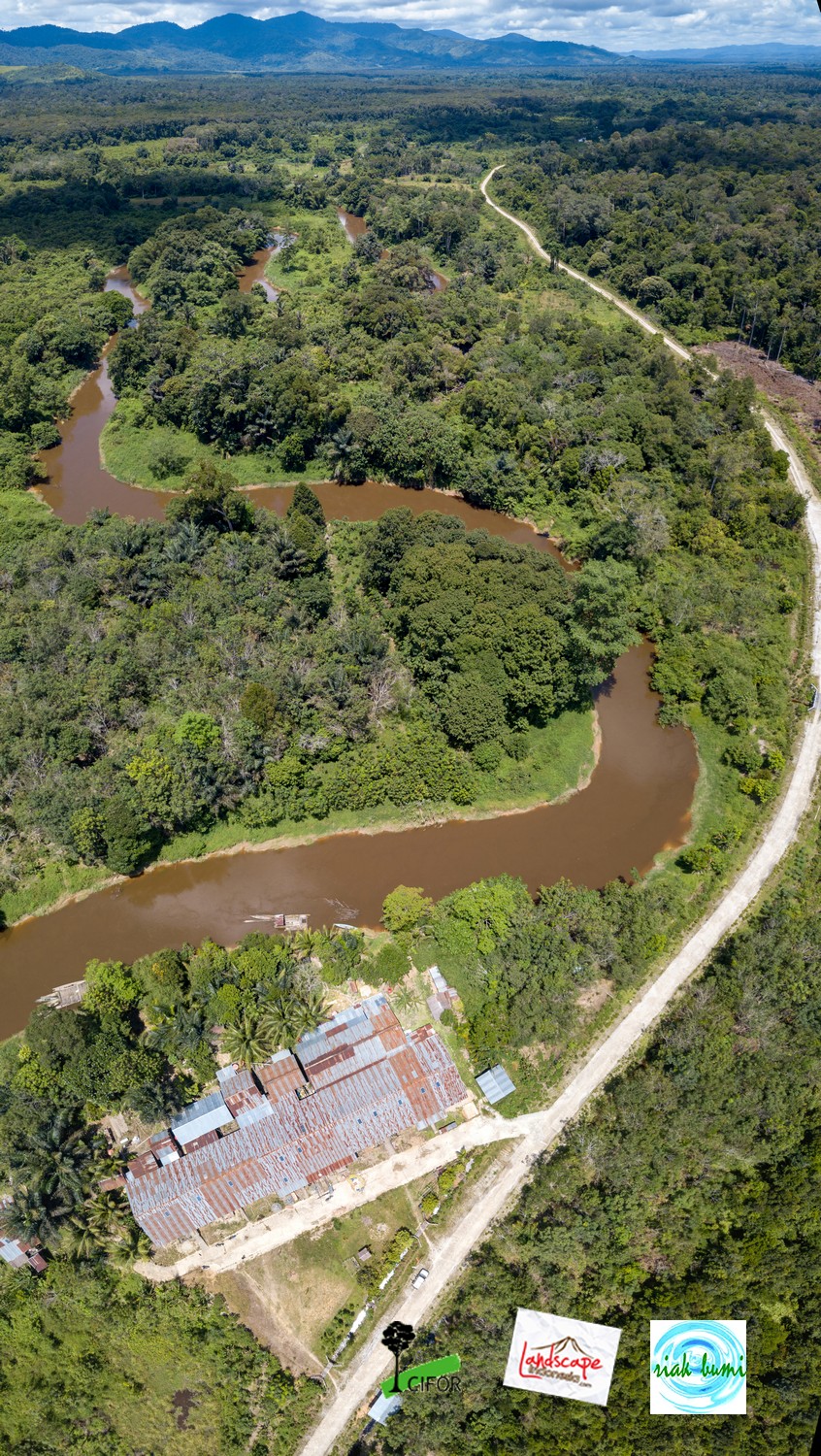 mengabadikan leboyan dari udara