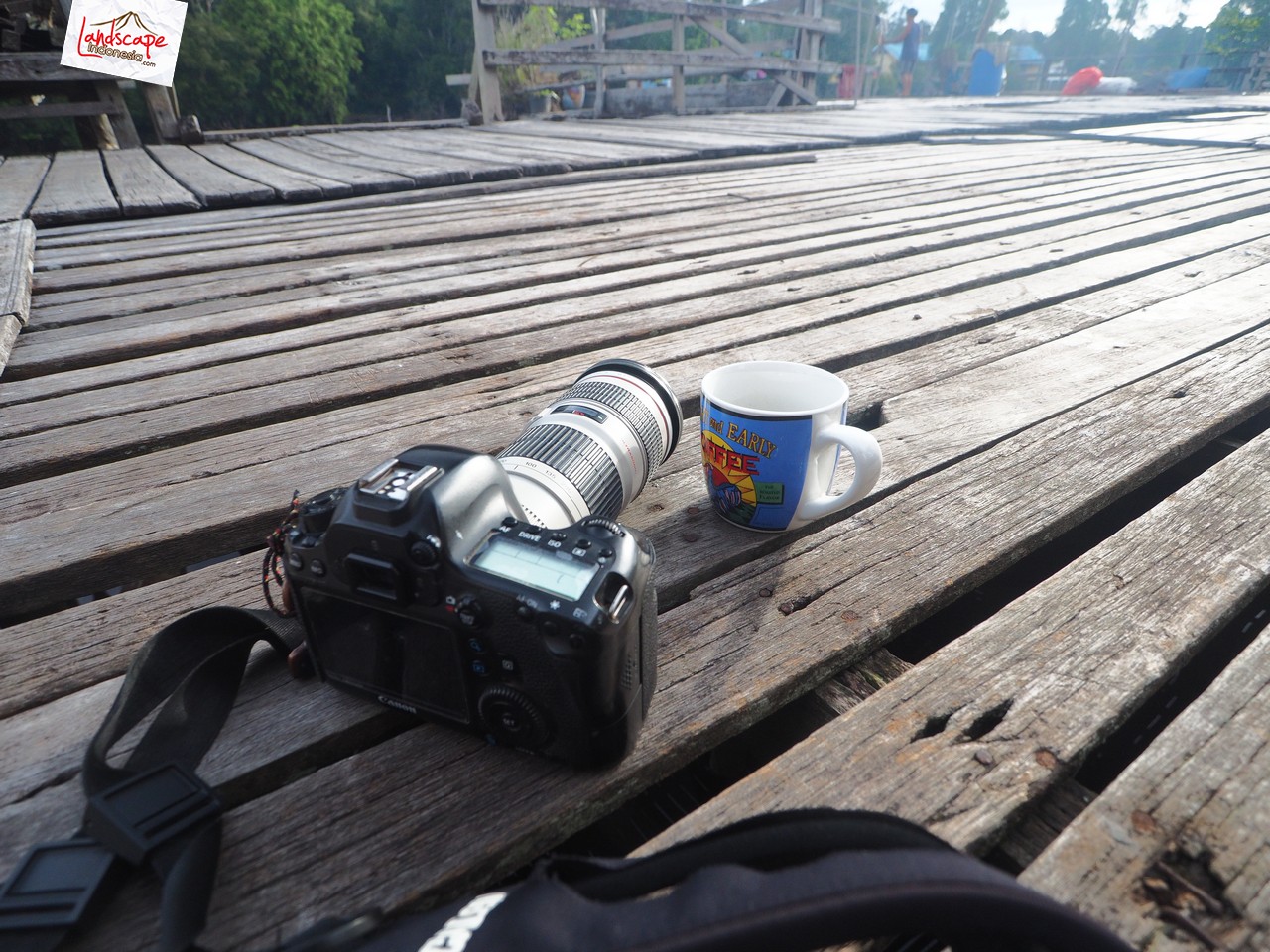 mengabadikan leboyan dari udara