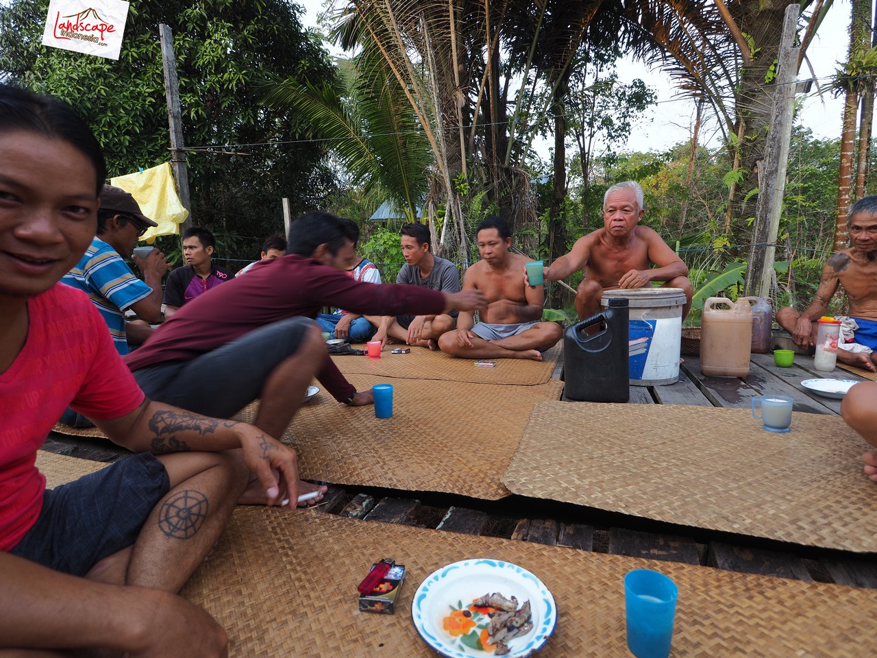 mengabadikan leboyan dari udara