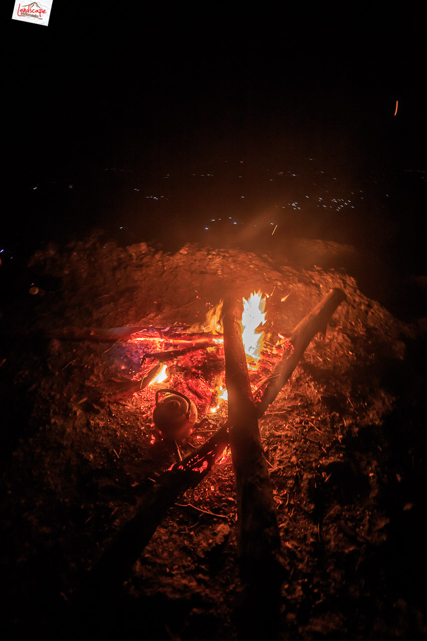 puncak bukit laskar pelangi