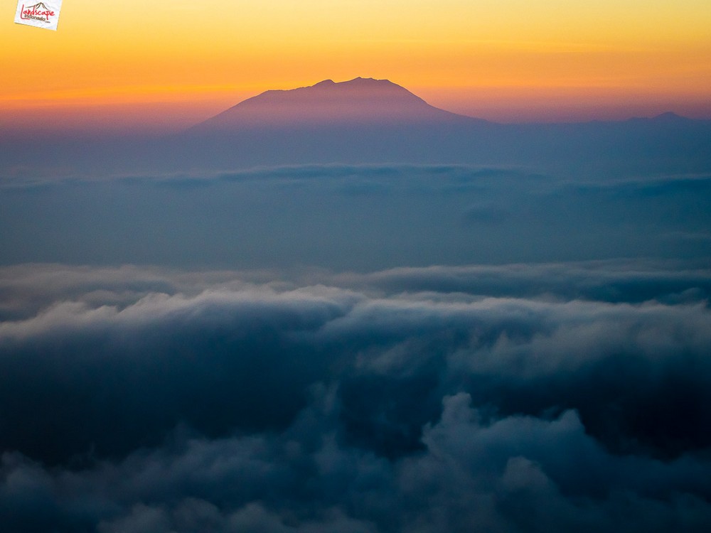 gunung lawu dari gancik