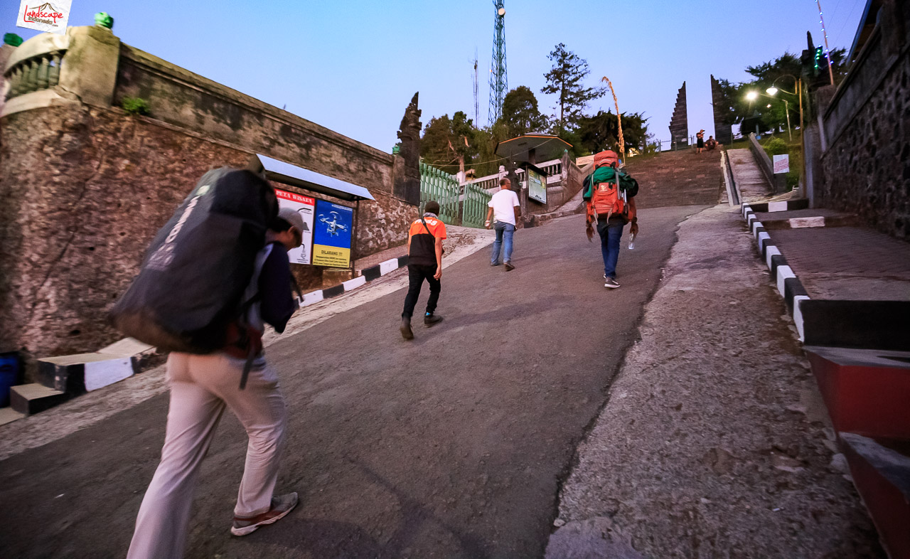 gunung-lawu-jalur-candi-cetho