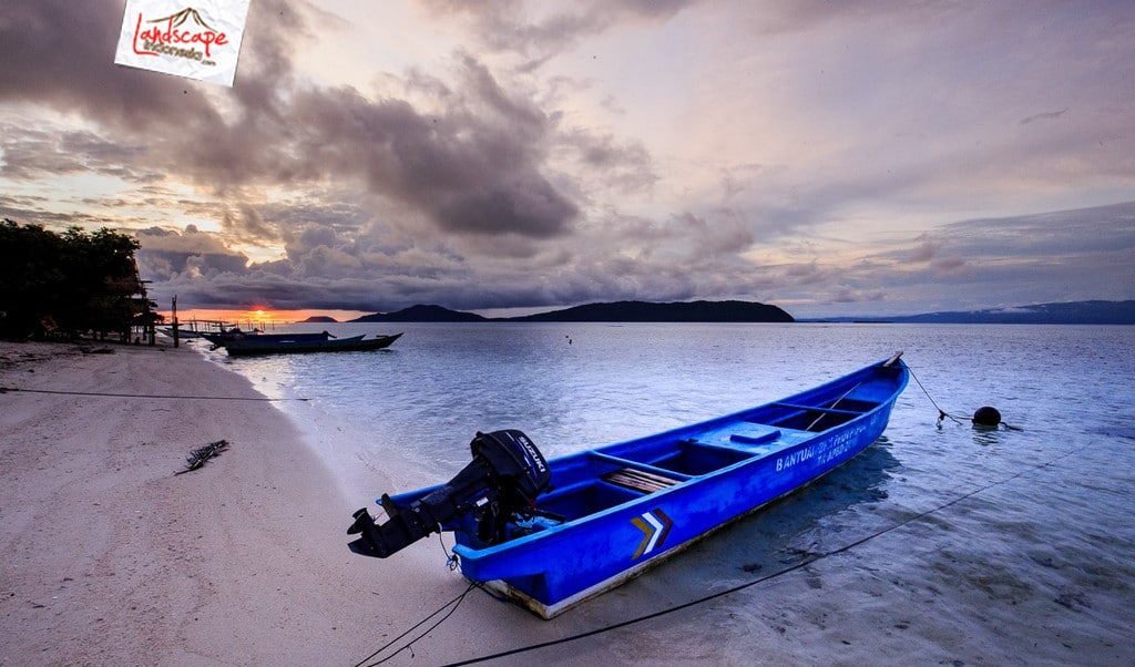 sore yang mendung di arborek