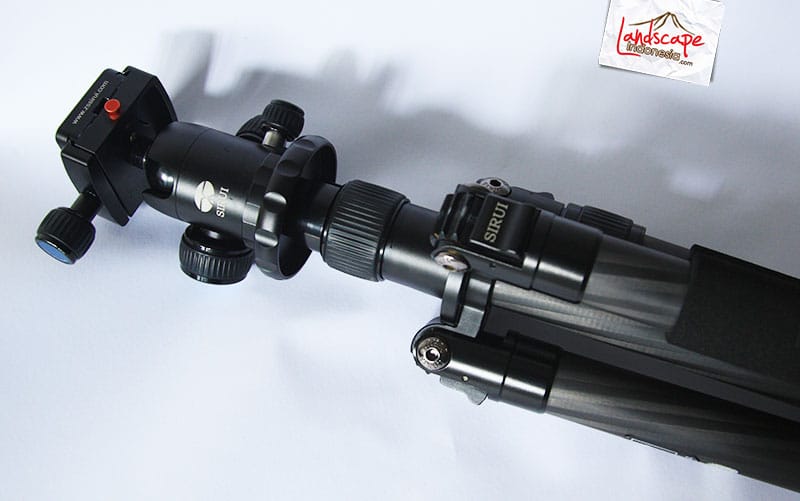 tripod peralatan pendukung memotret pemandangan