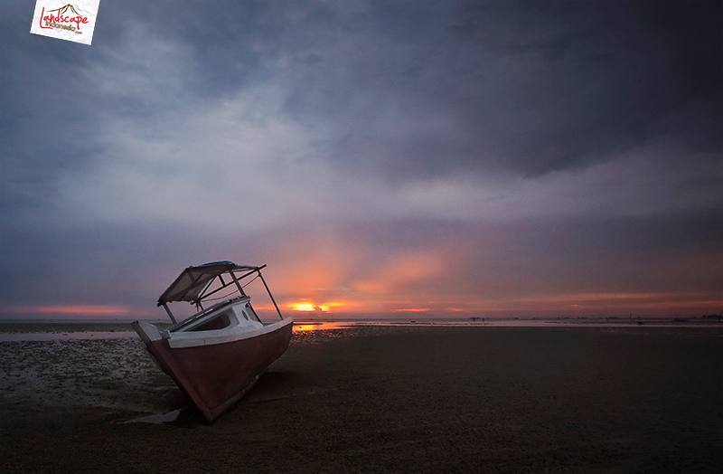 sunset mendung belitung