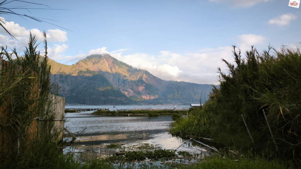 view dari kolam air panas